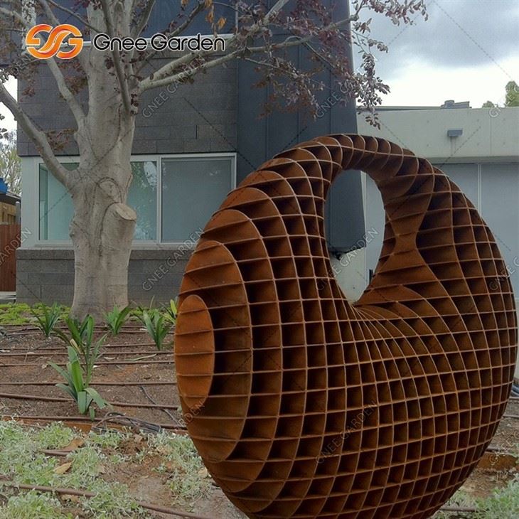 Customized Size Outdoor Garden Decor Sculpture